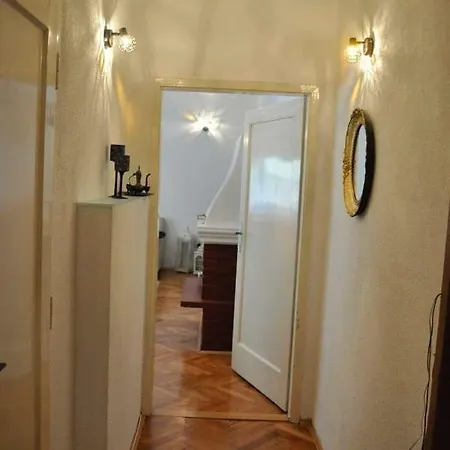Apartment Apartman Urban Space *